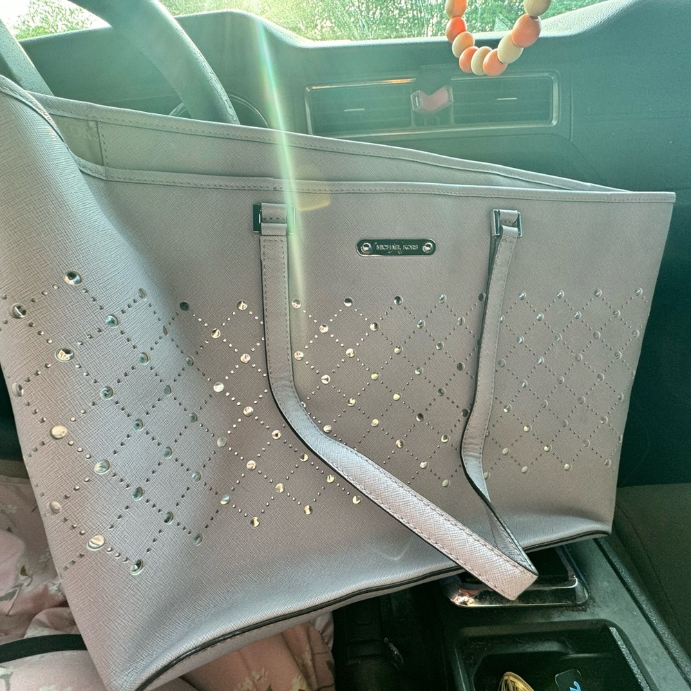 Michael kors tote